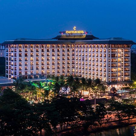 Chatrium Hotel Royal Lake Yangón Exterior foto